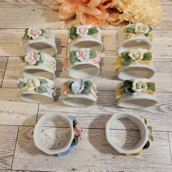 Vintage Mid-Century Porcelain Napkin Holders Rings Decorative Past/Set of 11 - Picture 5 of 5